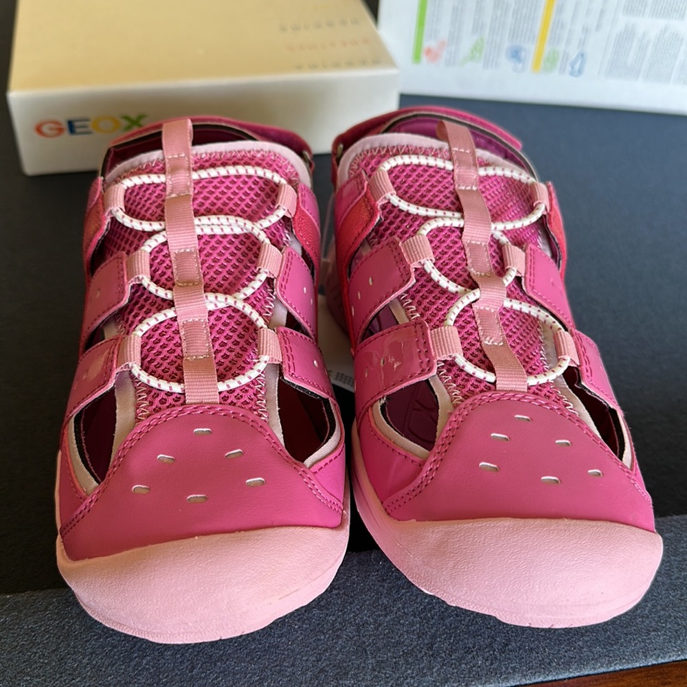 GEOX Fuchsia/Pink Velcro fit Sandals đź©´ size 5 - Picture 4 of 10